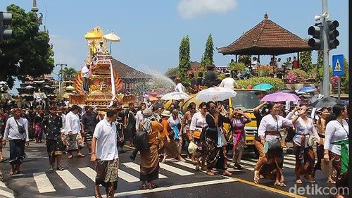 Upacara ngaben mantan Bupati Klungkung Tjokorda Gde Ngurah.