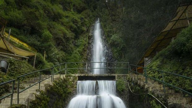 Air Terjun Tirtosari Magetan.