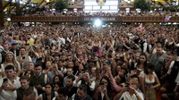 Oktoberfest edisis ke-188 ini diperkirakan dapat menampung sekitar 8.250 orang di dalam tenda dan 560 orang di luar tenda. Diperkirakan festival ini akan dihadiri oleh puluhan ribu orang, baik itu warga Jerman maupun wisatawan mancanegara.   