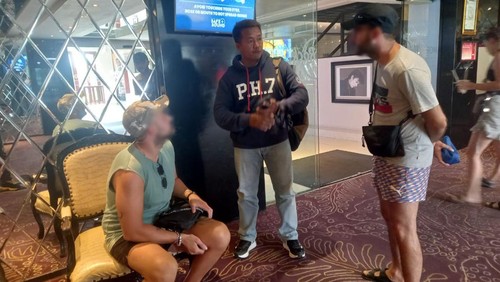 Bule yang terekam berhubungan seks di depan rumah warga di Kuta, Bali, ditangkap.