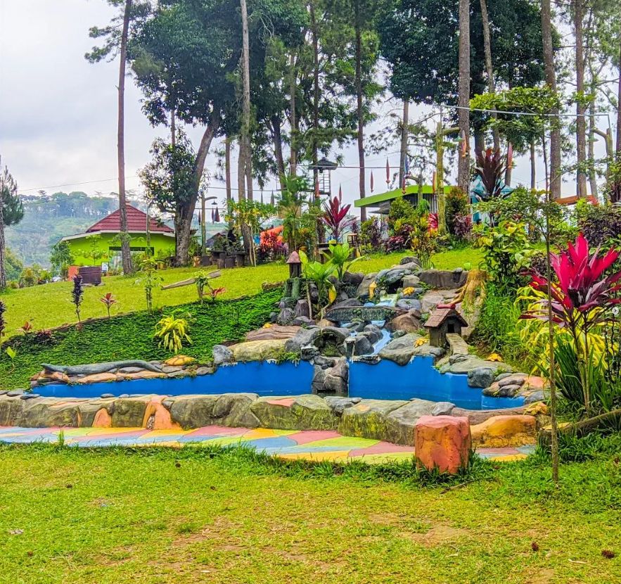 Bumi Perkemahan Wisata Alastuwo Magetan.