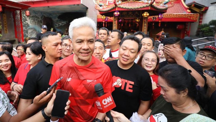 Charles Honoris bersama Ganjar Pranowo. (dok. istimewa).