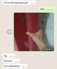 Sudah tengah bulan nih, gajian masih setengah jalan lagi. Kalau ada yang pinjam uang sekarang, kira-kira bakal kamu kasih atau tidak?