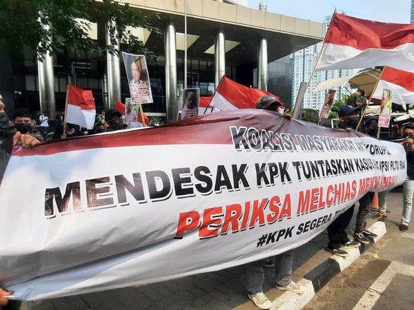 Desak KPK Tuntaskan Korupsi PLTU Riau