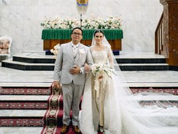 8 Foto Pernikahan Fritz Hutapea, Lamborghini Hingga Bentley Hiasi Parkiran