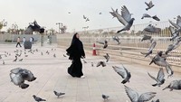 Penampilan Fuji dengan balutan hijab pun menuai komentar positif dari netizen. (Foto: instagram Fuji)