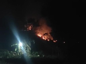 Lahan di Gunung Sunda dan Guruh Sukabumi Kebakaran