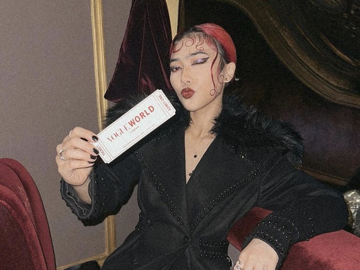 Isyana Sarasvati di Vogue World London