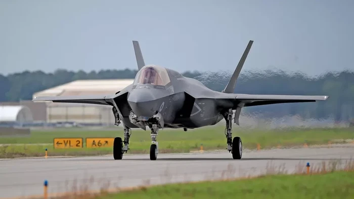 Jet tempur F-35