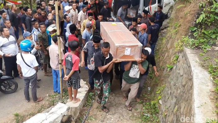 Korban pekerja asal Trenggalek yang kecelakaan kerja di Kalimantan