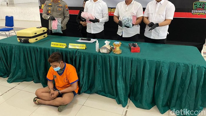 Kurir ekstasi Surabaya dibongkar polisi