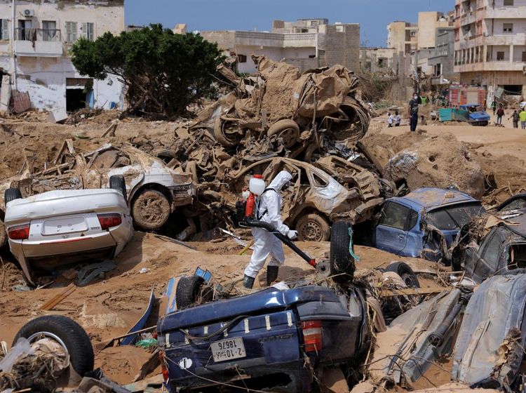 Mayat Korban Mulai Membusuk, Lokasi Banjir Libya Disemprot Disinfektan