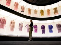 Mengagumi Karya Gabrielle Chanel Lewat Pameran Fashion Manifesto