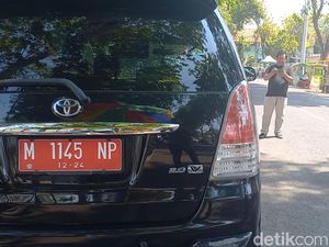 Inspektorat Dalami Mobdin Kadisnaker Sampang Serempet Mobil di Malang