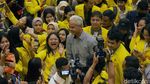 Momen Ganjar Diserbu Mahasiswa FISIP UI