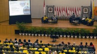 Selain memberikan pemaparan Ganjar juga menerima banyak pertanyaan dari mahasiswa.  