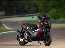 Motor Matic Aprilia SR GT Punya Baju Baru ala MotoGP