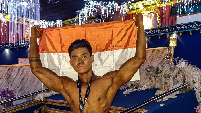 Binaragawan muda asal Indonesia Oscar Tamio.