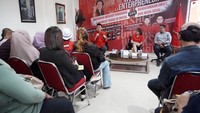 Peserta mendapatkan ilmu tentang bagaimana membuat usaha go digital dan mendapatkan omset dari media sosial. 