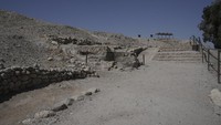 Dalam protesnya, Kementerian Luar Negeri Israel menganggap keputusan UNESCO tersebut sebagai tanda lain dari sikap sinis Palestina terhadap UNESCO dan politisasi organisasi tersebut. Israel pun jumawa menyebut akan bertindak bersama rekan-rekannya di organisasi tersebut untuk mengubah keputusan salah yang dibuat.