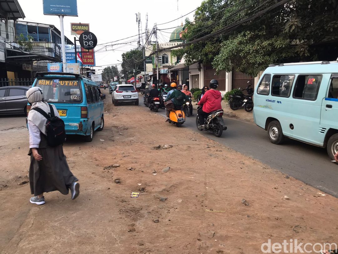 Warga Ingin Galian Saluran Air di Jl Asem Baris Tebet Cepat Rampung