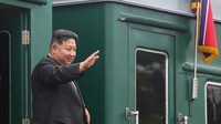 Artyom berjarak sekitar 254 km (159 mil) dari stasiun Khasan di perbatasan Rusia dengan Korea Utara.  