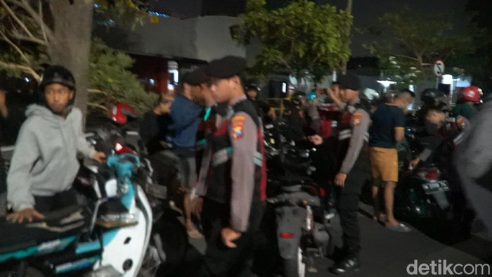 Razia balap liar Surabaya
