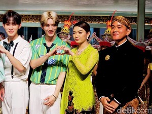 Gaya Selvi Ananda Foto Bareng XODIAC, Momen Bikin Love Sign Disorot