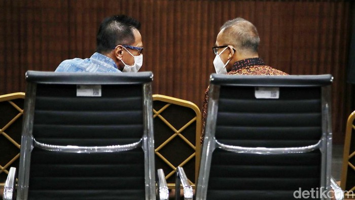 Sidang Kasus Kedua Mantan Dirut Garuda Emirsyah Satar Mantan Dirut Garuda Emirsyah Satar dan Direktur PT Mugi Rekso Abadi menjalani sidang dakwaan di Pengadilan Tipikor, Jakarta Pusat, Senin (18/9/2023).