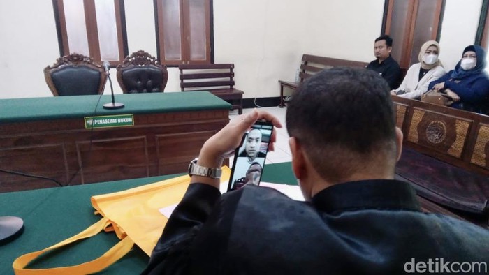 Sidang pencurian elpiji di PN Surabaya