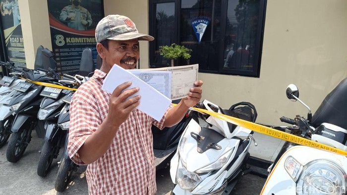 Warga di Bogor senang motornya yang hilang dicuri ditemukan polisi.