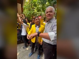 Mahasiswa UI ke Ganjar: Bapak Petugas Partai Atau Petugas Rakyat?