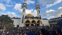 Libya, yang mengalami ketidakstabilan pasca-perang saudara, juga menjadi target larangan masuk. Pemerintah AS menilai kondisi keamanan di Libya terlalu rawan untuk menjamin kontrol terhadap warga yang bepergian. (REUTERS/ESAM OMRAN AL-FETORI)