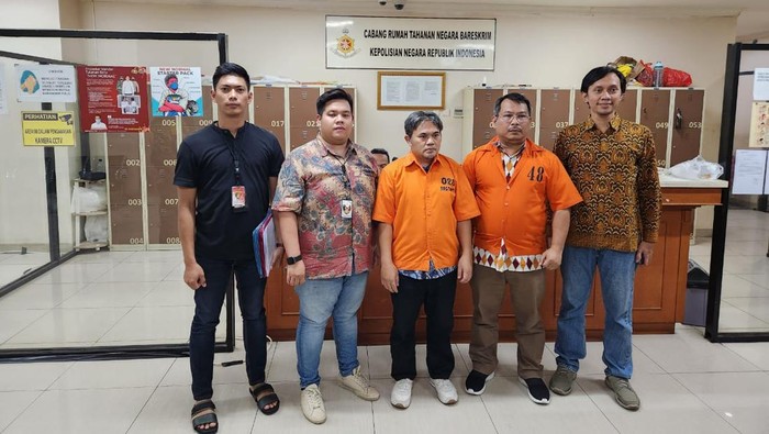 Bareskrim Polri tangkap dua orang kaki tangan Wahyu Kenzo di kasus robot trading ATG