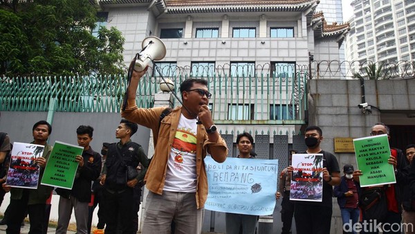 Buntut Kasus Rempang, Kedubes China di Jakarta Didemo