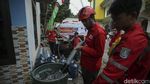 Distribusi Air Bersih di Depok Disambut Antusias Warga