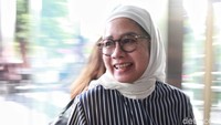 Diberitakan sebelumnya, Karen Agustiawan disebut telah menjadi tersangka dalam kasus korupsi LNG Pertamina. Status tersangka Karen itu dibocorkan oleh mantan Menteri BUMN Dahlan Iskan setelah diperiksa sebagai saksi.
