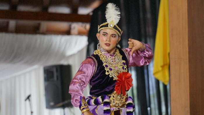 Cerita inspiratif dari Fai penari tunarungu lulusan AKN Seni dan Budaya Yogyakarta