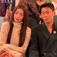 Kini Jun Ji Hyun dan Son Heung Min tak lagi canggung dan memancarkan aura kuat saat duduk berdampingan. Foto: Instagram