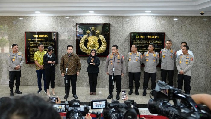 Kapolri Bertemu Ketua PSSI Erick Thohir