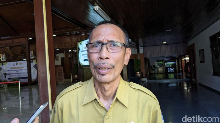 Kepala Bakesbangpol Tulungagung Bambang Triono