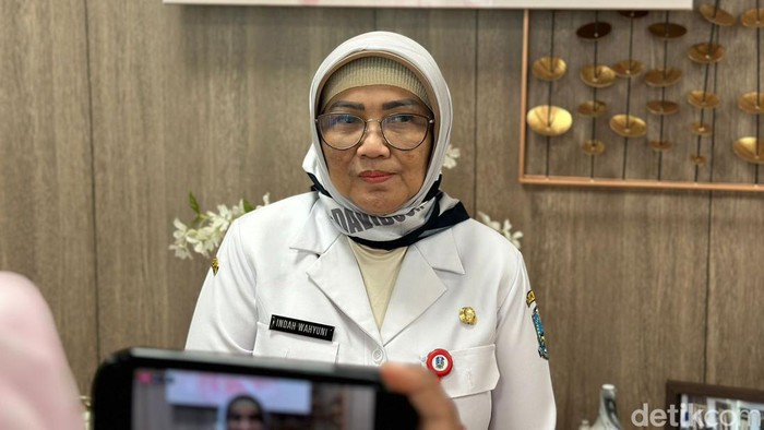 Kepala BKD Jatim Indah Wahyuni
