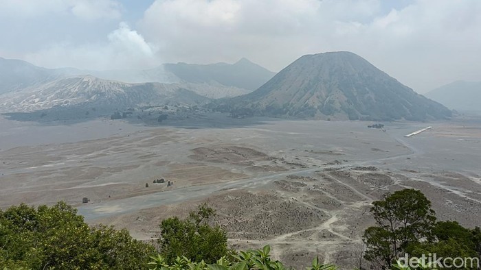 Kondisi terkini Gunung Bromo yang kembali dibuka usai kebakaran