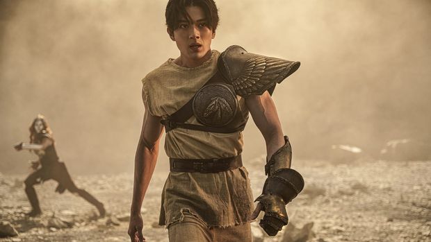 Mackenyu Arata