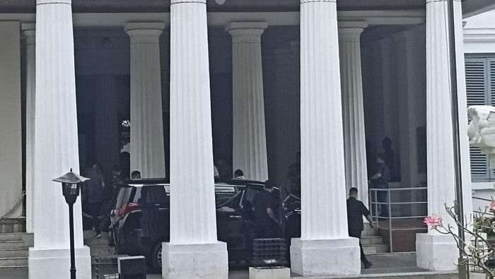 Megawati datang di Museum Nasional (Tiara/detikcom) Megawati datang di Museum Nasional (Tiara/detikcom)