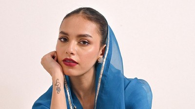 8 Potret Erica Robin, Miss Universe Pakistan yang Tak Diakui Negaranya