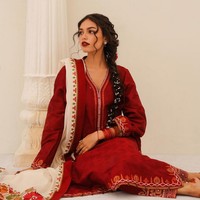 Terpilih dari 200 pelamar, Erica lolos sebagai finalis dan berkompetisi dengan empat orang lainnya, sebelum akhirnya dikobatkan sebagai pemenang Miss Universe Pakistan. Foto: Instagram/@ericarobin_official