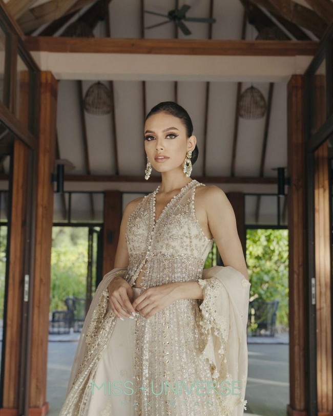 Erica Robin dijadwalkan mewakili negaranya di tingkat global Miss Universe 2023 yang akan digelar di El Salvador pada November ini. Namun kontroversi mewarnai keikutsertaan nya di kontes kecantikan bertaraf internasional tersebut. Pakistan tidak mengakui titel Erica sebagai Miss Universe Pakistan, sebab acara tersebut digelar tanpa seizin pemerintah. Foto: Instagram/@ericarobin_official