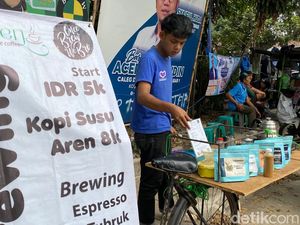 Perjuangan Najib Lewat Racikan Kopi Ditemani Speda Onthel Klasiknya