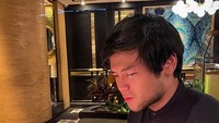  Diduga memiliki hubungan spesial, Nicholas Sean dan teman dekatnya Vietyana Chloe kompak menunjukkan kemesraan mreka saat makan malam, untuk rayakan ulang tahun Nicholas yang ke-25. Foto: Instagram @nachoseann/@vietyanachloe